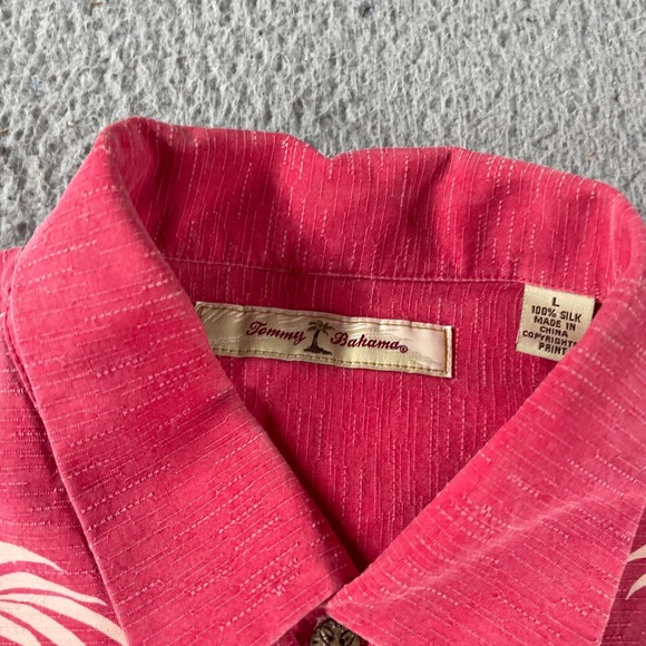 Tommy Bahama Silk Button Up Shirt Short Sleeve Hawaiian Adult Pink Palm Trees L - Picture 6 of 9